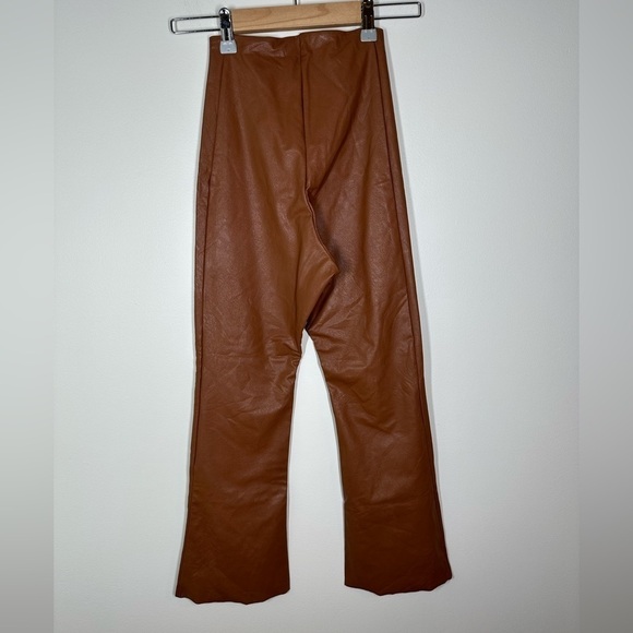 Commando Faux Leather Cropped Flare Leggings in Cocoa‎ XS - Picture 6 of 6